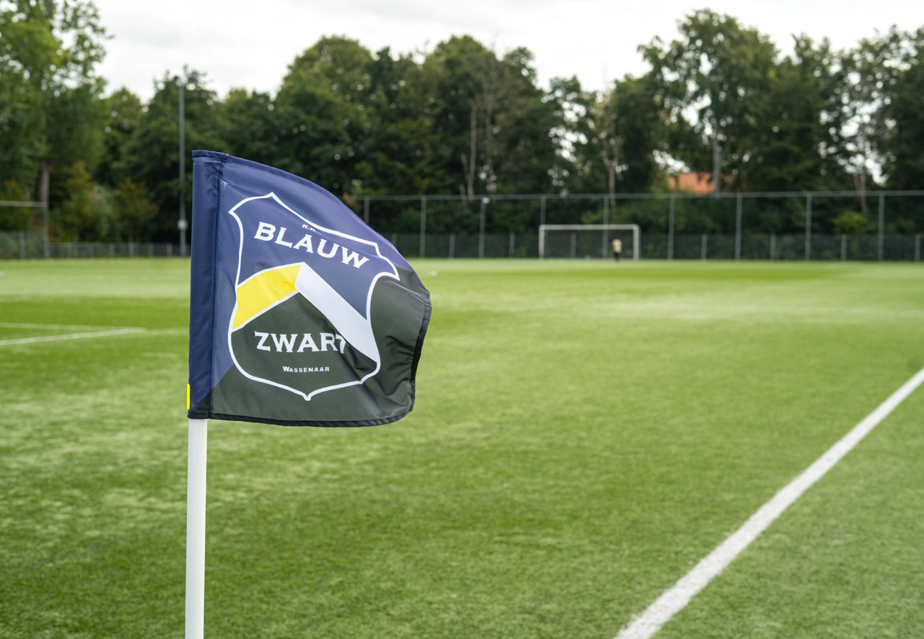 voetbalclub-blauw-zwart
